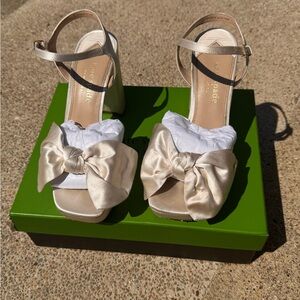 Limited edition Kate Spade Elegant Satin Bow Heels in Cream